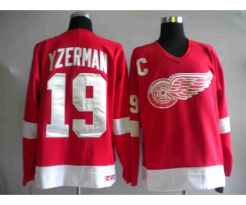nhl deroit red wings #19 yzerman red ccm